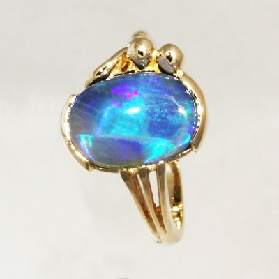 14k Yellow Gold Ring with a SOLID BLACK OPAL RARE Ribbon pattern. Peacock fire. SEE VIDEO 